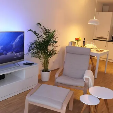 Neues In Langen - 15 Km Bis Frankfurt, Messe Und Flughafen - 50 Qm - Modern, Sonnig Mit Balkon In Ruhiger Lage - Hochwertige Ausstattung Und Vollstandige Kuche - Einfach Schon Apartment Langen (Hessen)