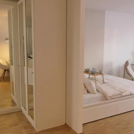 Neues In Langen - 15 Km Bis Frankfurt, Messe Und Flughafen - 50 Qm - Modern, Sonnig Mit Balkon In Ruhiger Lage - Hochwertige Ausstattung Und Vollstandige Kuche - Einfach Schon *